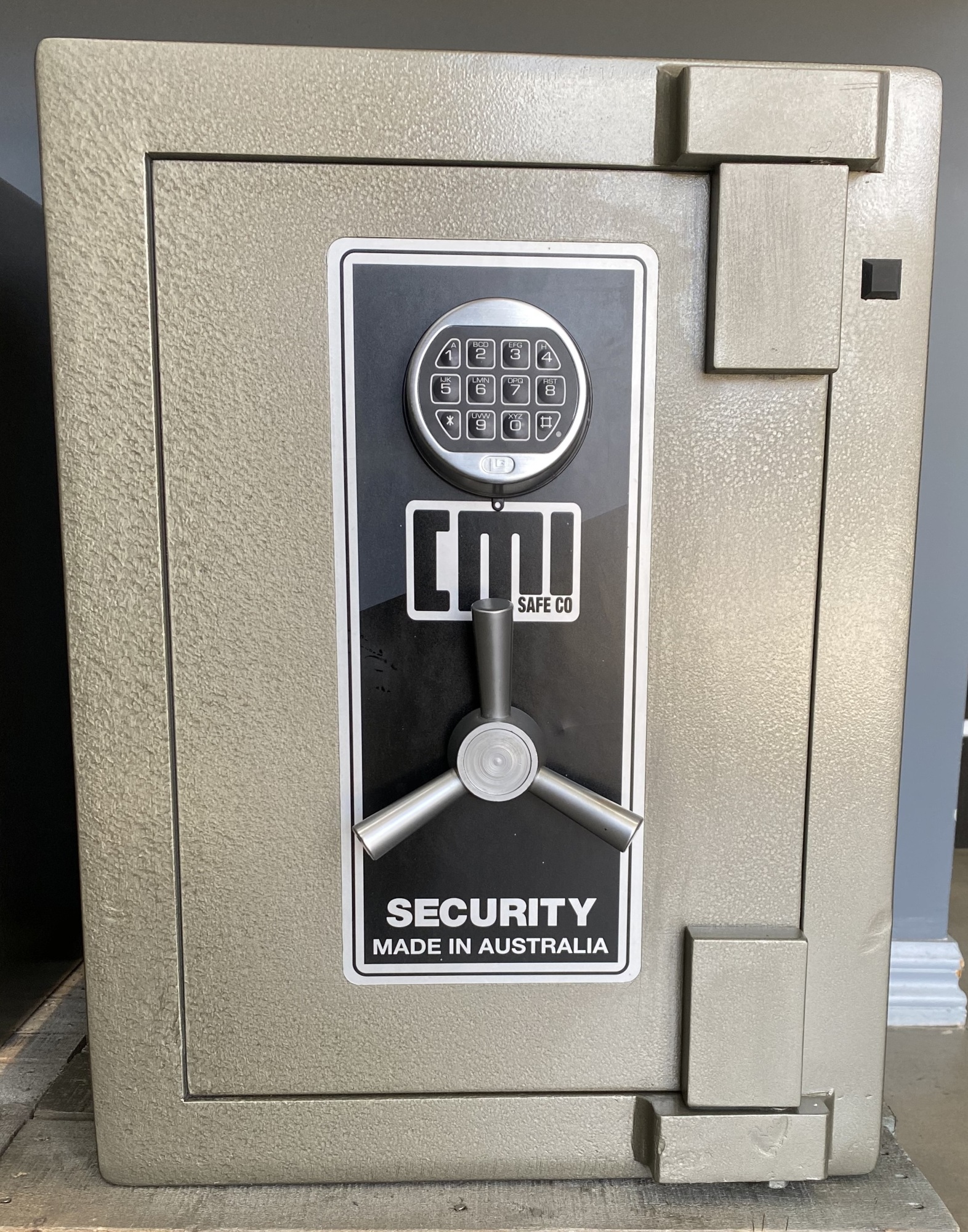 CMI SB with Dep1-K Internal Deposit Safe